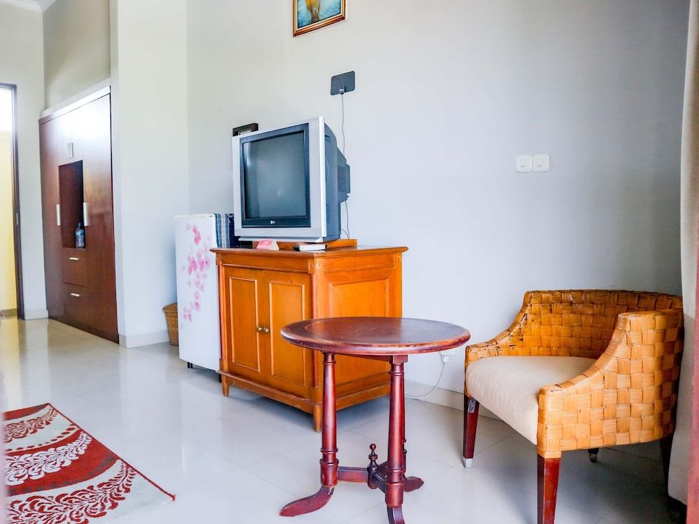 U Tube Hotel Uluwatu Екстериор снимка