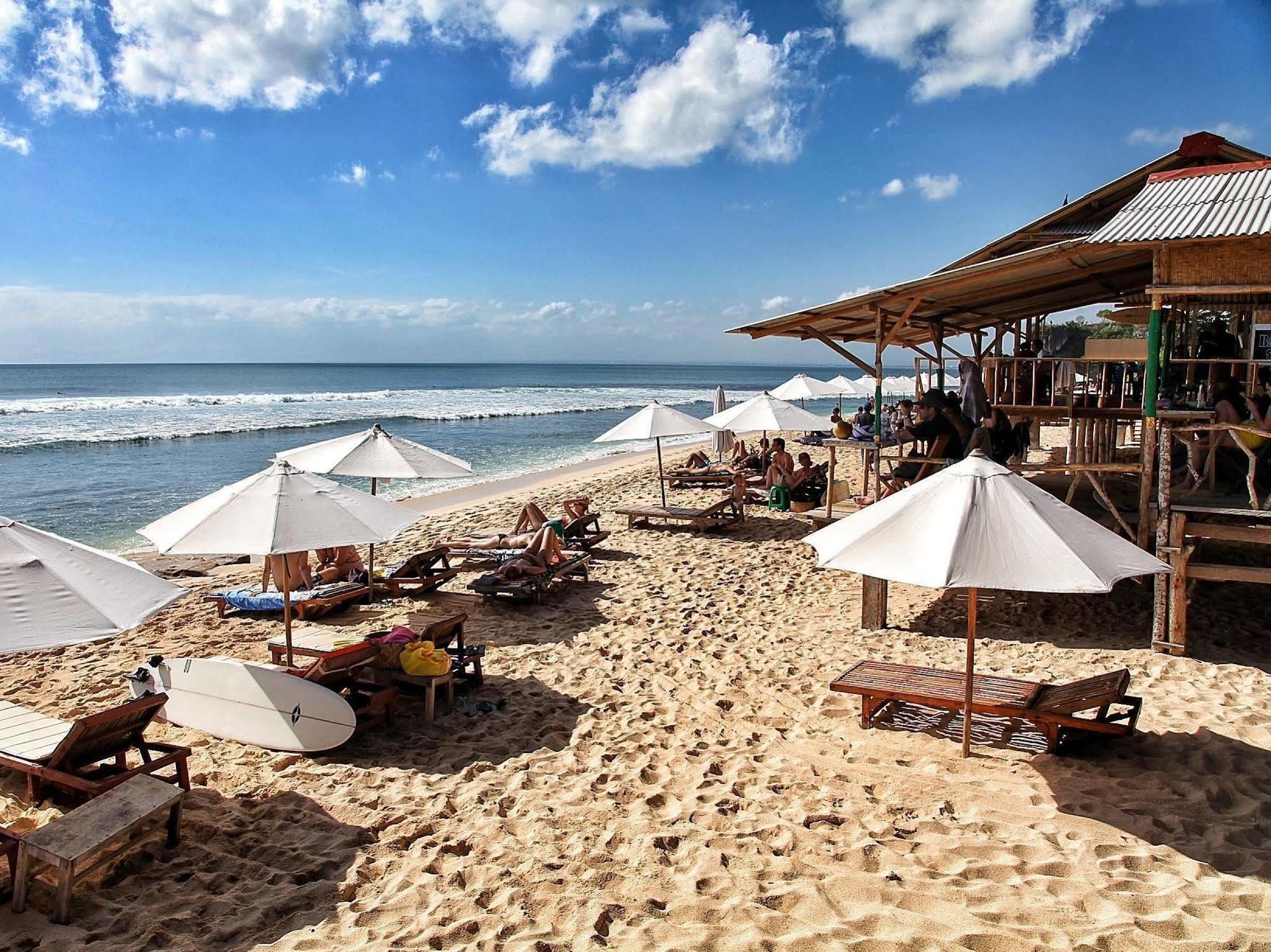 U Tube Hotel Uluwatu Екстериор снимка